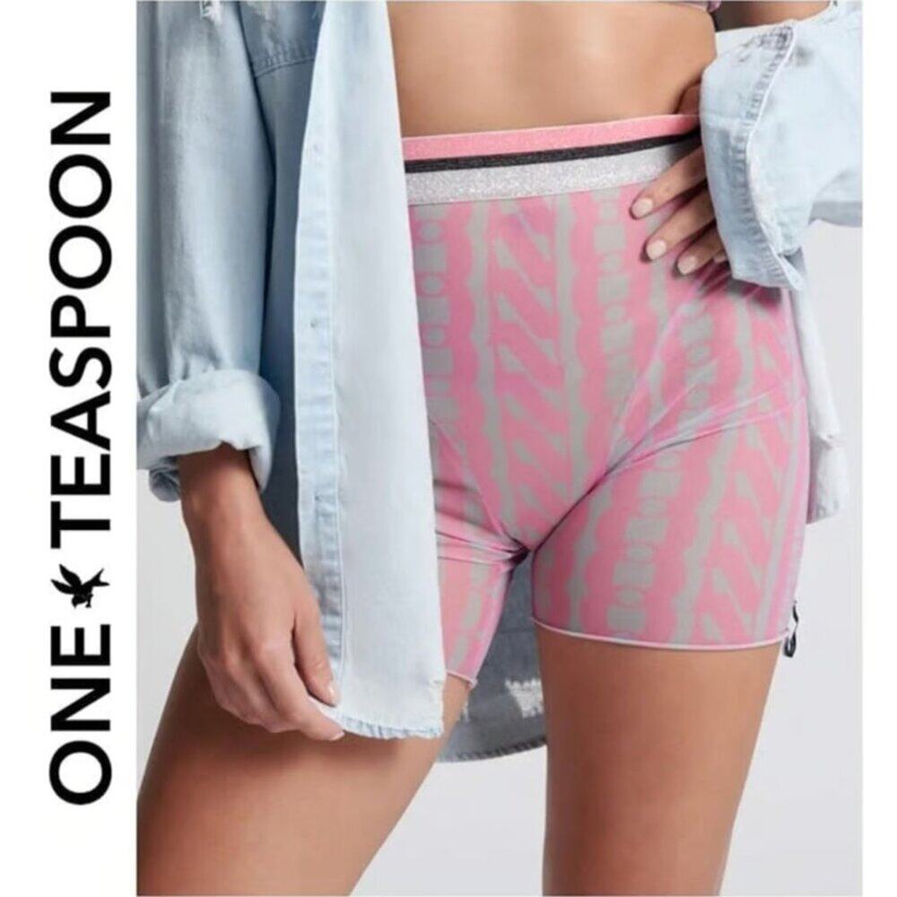 ONE TEASPOON On Repeat Mesh Bike Shorts Geo Tech Size Small New with Tags